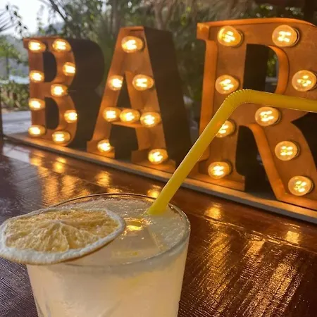 Eden And منتجع *