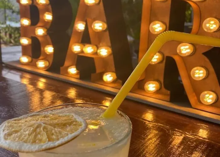 Eden Bungalows&beach Resort *